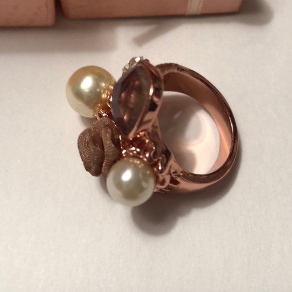 Rose gold ring pearls stone - Picture 3 of 5